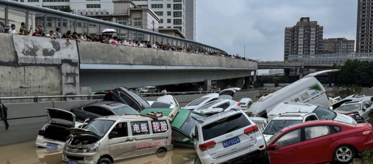‘Please Save Us!’ Grim Scenes in China as Flood Inundates a Subway