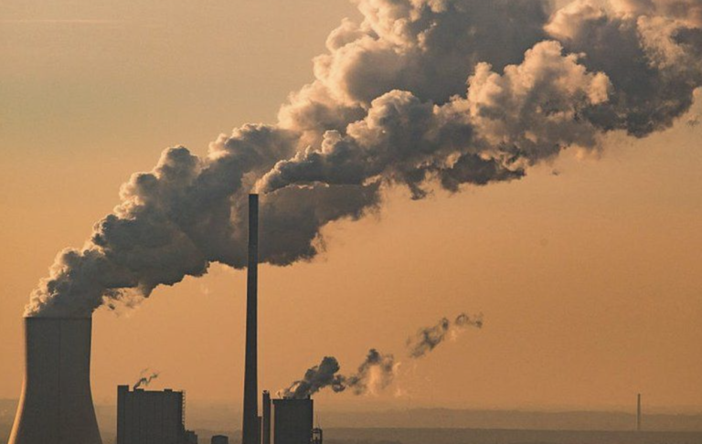 Carbon emitters ‘failing to disclose climate risks