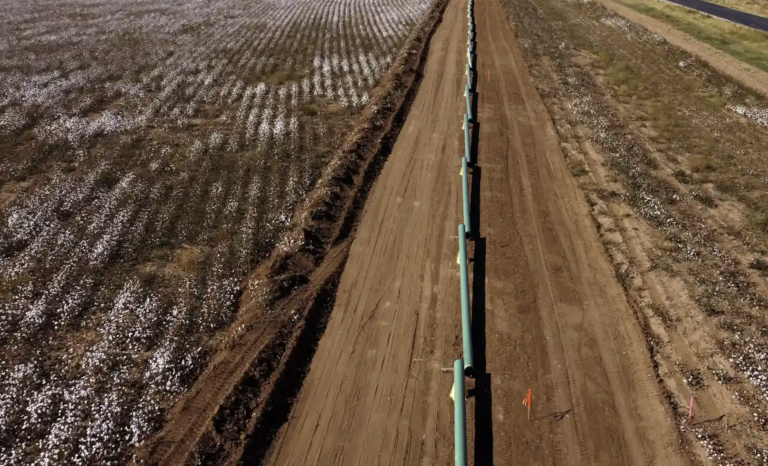 Huge Expansion of Oil Pipelines Endangering Climate, Says Report
