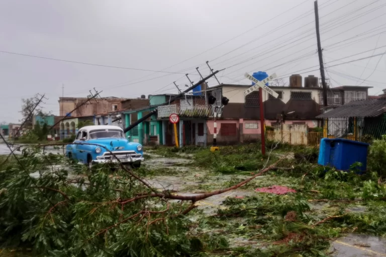 Photos: Hurricane Ian Knocks Out Power Lines in Cuba