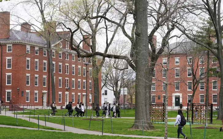 Harvard professor lobbied SEC on behalf of oil firm that pays her lavishly, emails show