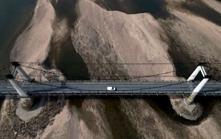 France heading towards worse summer drought than 2022, geological service says