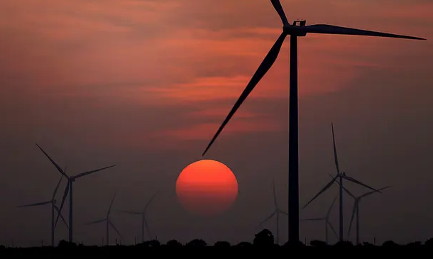 Tuesday briefing: From America to India, record heatwaves are causing chaos – and it’s only June