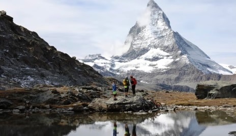 Melting glaciers force Switzerland and Italy to redraw part of Alpine border