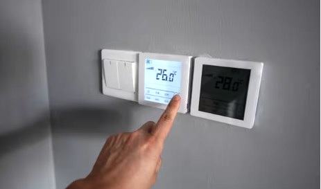 Shifting from gas to electric heating could save Victorians more than $2,000 a year, research finds