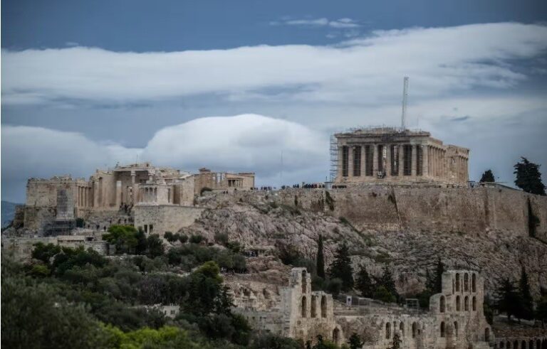 TikTok’s annual carbon footprint is likely bigger than Greece’s, study finds