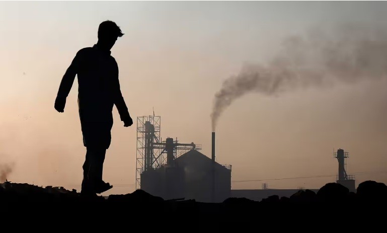 Pakistan and Bahamas join push for global pact to phase out fossil fuels