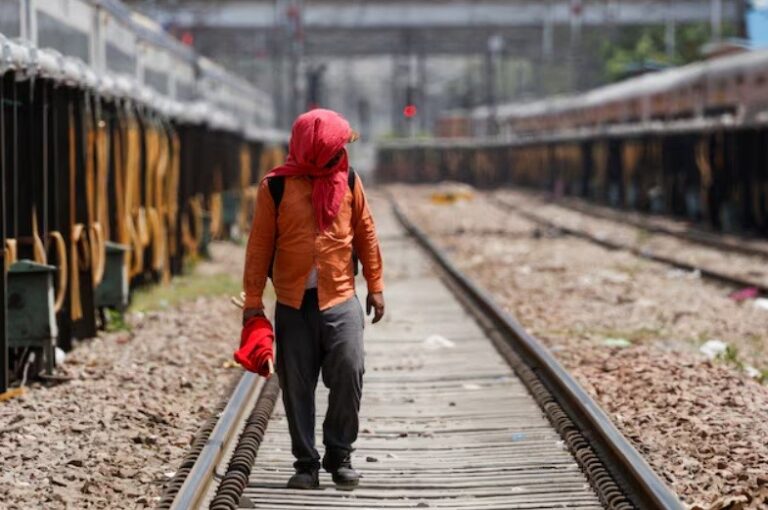 India to face hotter April as temperatures likely to be above normal