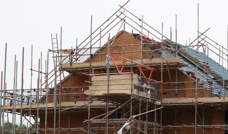 Wood-burning stoves to be allowed in new homes in England despite concerns