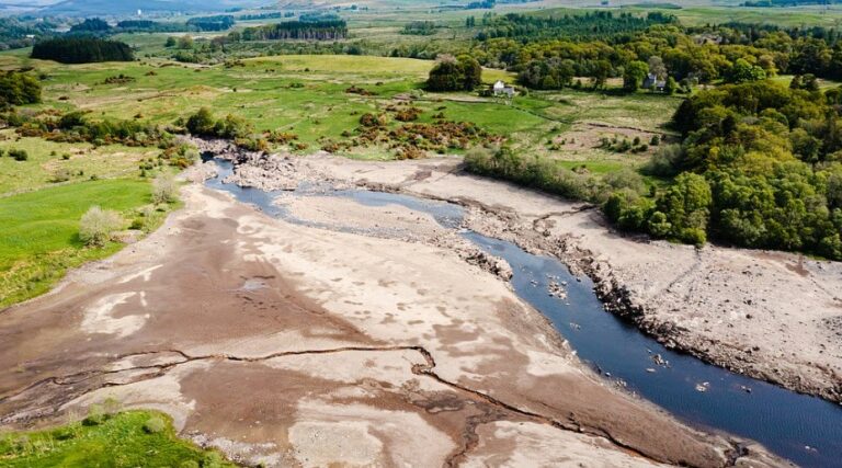 Britain anticipates its driest spring in 100 years as ‘medium’ risk for a summer drought hovers over the island