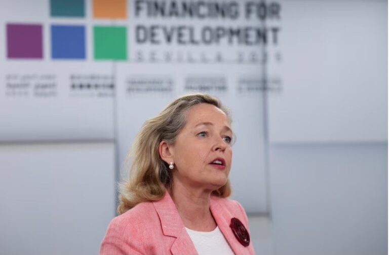 Climate and empowering women must be a priority, development bank bosses say