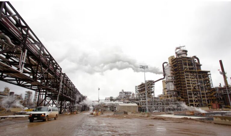 Exclusive: Canada may drop oil emissions cap as part of new climate plan, sources say