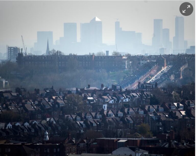 Millions of Britons face higher risk of heart failure due to dirty air, study suggests