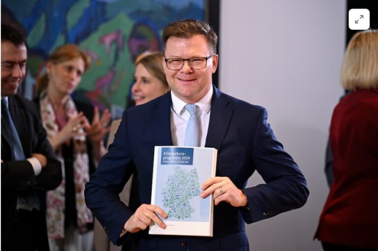 Germany unveils climate plan to cut emissions and fossil fuels