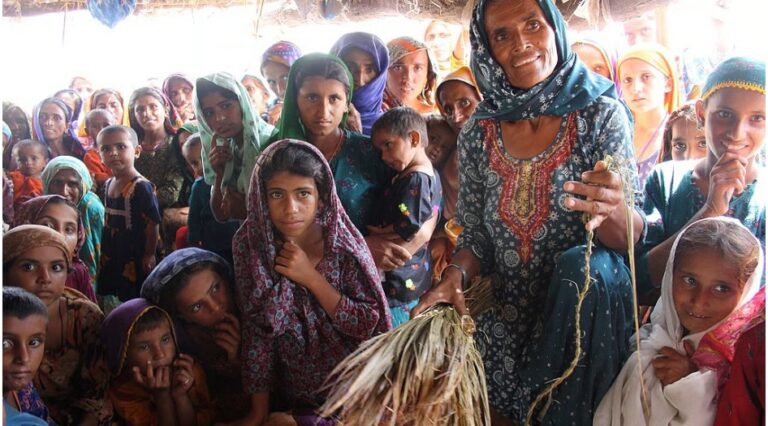 Pakistan: Babies born in southern Punjab, northern Sindh and Baluchistan likely to be of low weight due to mothers’ exposure to extreme heat, finds study