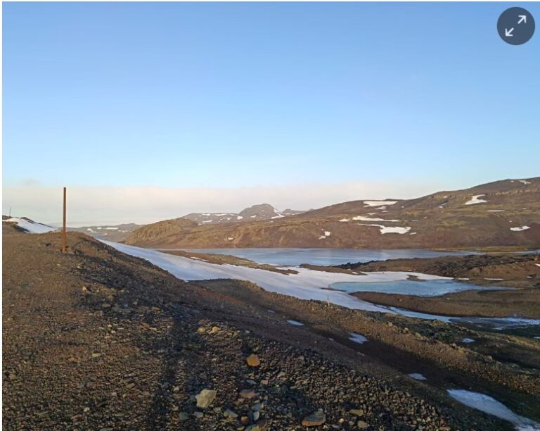 Record winter temperatures in Antarctic raise fears over speed of climate breakdown