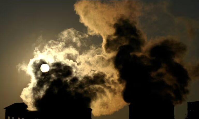 EU to revamp carbon market to ease pressure on industry