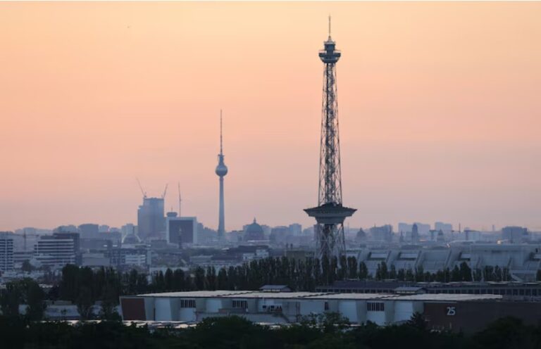 German parliament passes heating law easing renewable energy requirement